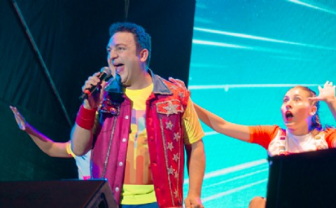 Topa convocó a miles de personas en el Festival Infantil de Necochea