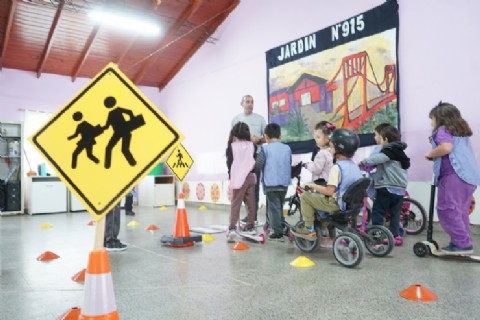 Día Nacional de la Seguridad Vial: el Observatorio Municipal llegó al Jardín Nº 915
