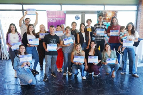 VIDEO | Se entregaron certificados a más de 50 participantes de las capacitaciones gratuitas para emprendedores