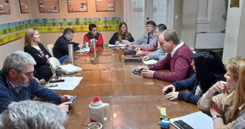 Las empresas quieren llevar el boleto plano a 150 pesos para enero