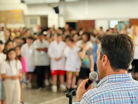 Se entregaron distinciones a alumnos de la Escuela 28