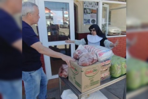 "Lucrar con el hambre", la cuestionable estrategia electoral de Martín Migueles