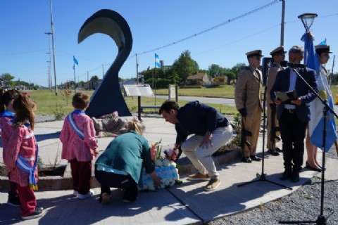Se realizó un acto a la memoria de Fernando Gabriel Santilli y los héroes del ARA San Juan
