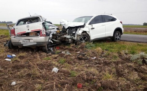 Tragedia en cercanías de Pieres: un muerto y dos mujeres heridas en un violento choque