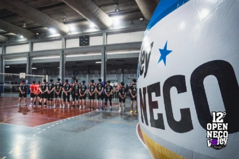 El Polideportivo Municipal fue sede para el espectáculo inaugural del Open Neco