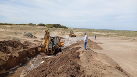 Los canales del distrito funcionan con normalidad tras tareas de mantenimiento