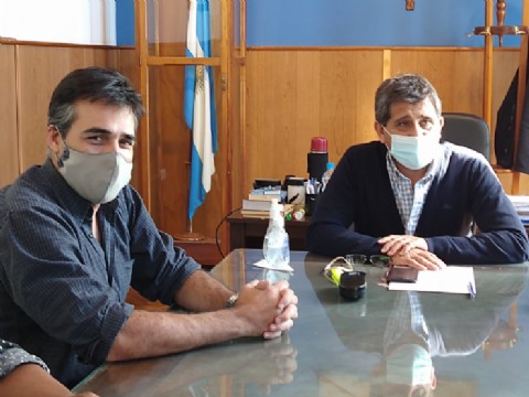 Hay que justificar el sueldo: Facundo López se reunió con el intendente de Lobería