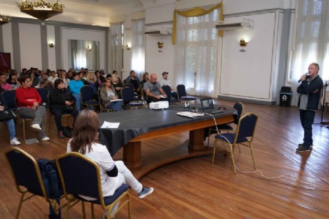 Más de 100 personas participan de un nuevo curso gratuito de Manipulación Segura de Alimentos