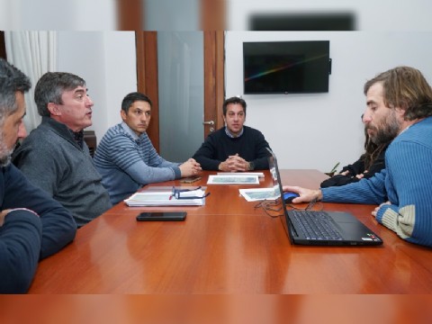 Reunión entre el intendente y la Dirección Provincial de Hidráulica para avanzar en obras clave para el distrito