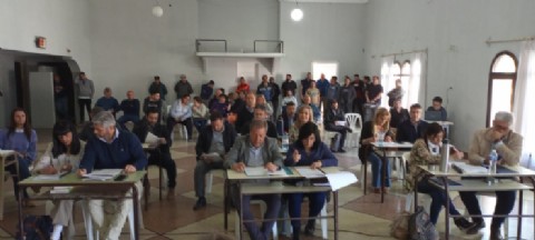 Papelonazo: la sesión del Concejo Deliberante en La Dulce terminó a los gritos y sin quórum