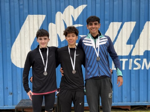 Tiago Rojas puso a la Escuela Municipal de Atletismo en lo más alto de la provincia
