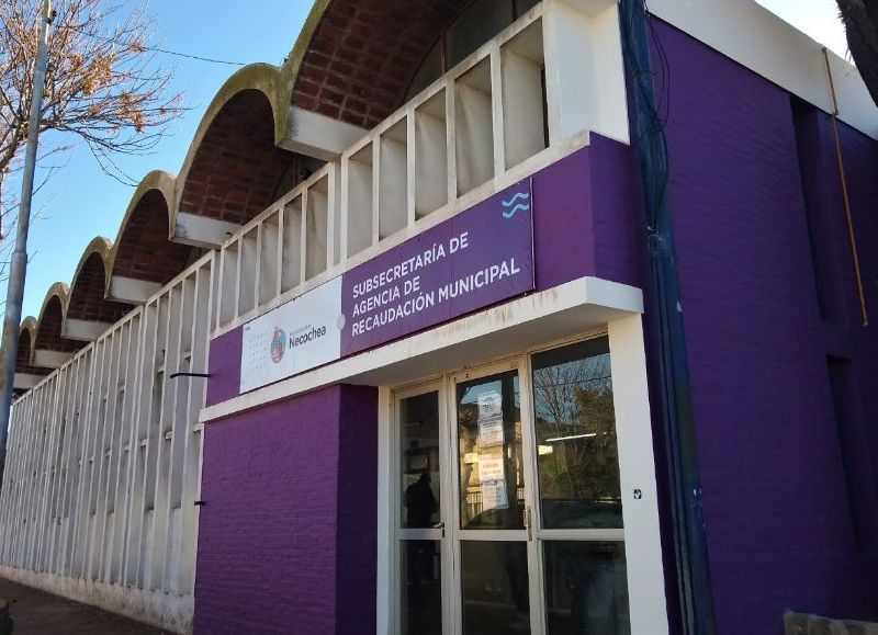 Concejales de Nueva Necochea de recorrido por las oficinas de la Agencia Municipal de Recaudación