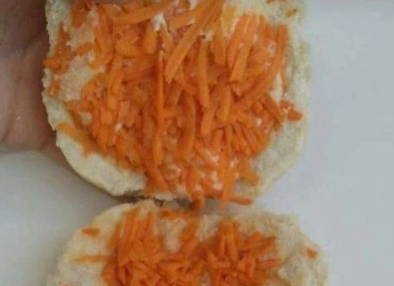 ¿Volvió Mara Laxalt? Indignación generalizada por el "sándwich de zanahoria"