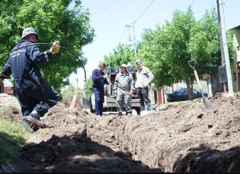 El municipio avanza con la ampliación de la red de agua en el Barrio Campana que beneficiará a más de 70 familias