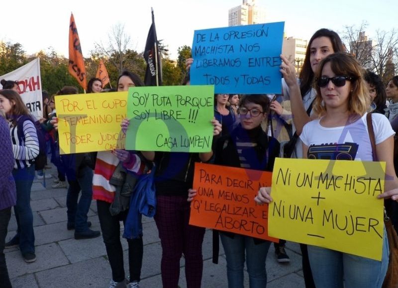 Semana de lucha contra la violencia hacia las mujeres