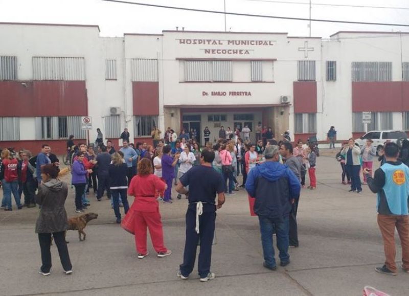 Nuevo reclamo de los trabajadores municipales ante el atraso en el pago de las horas extras