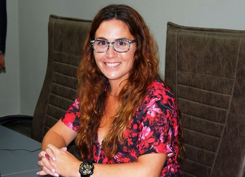 Jimena López con curro nuevo: recibe "la bendición" del gobernador al frente de Puerto Quequén