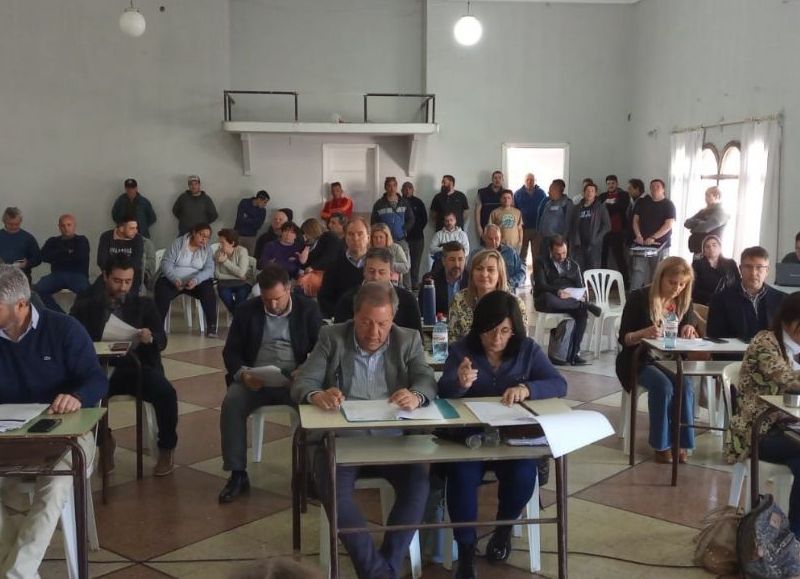 Papelonazo: la sesión del Concejo Deliberante en La Dulce terminó a los gritos y sin quórum